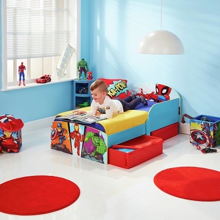 Toddler's bed