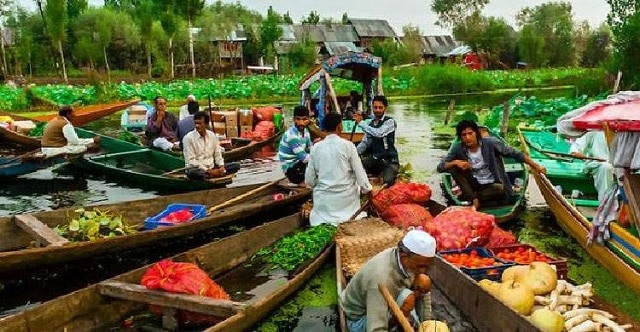 Floating Market Srinagar